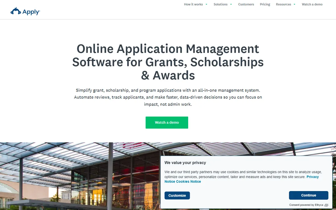 SurveyMonkey Apply homepage