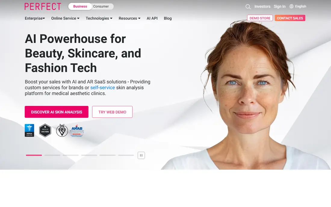 YouCam Makeup homepage